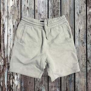 H&M Regular Fit Sweat Shorts Light Green